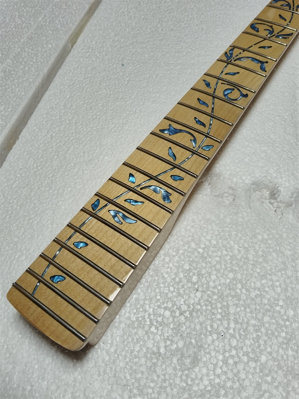 Disado 22 Frets Maple Electric - Musical Instrument Logo recension och pris