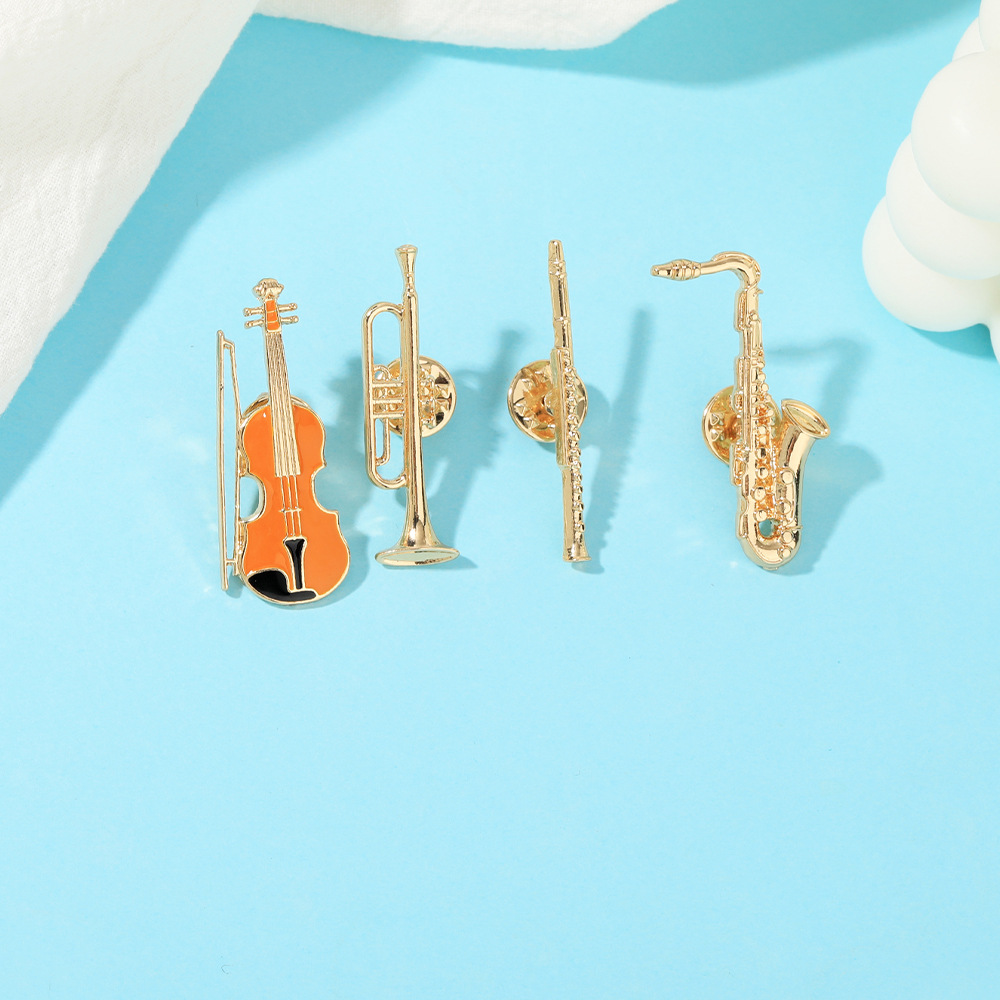 Golden Musical Instrument Pins - Musical Instrument In Orchestra recension och pris